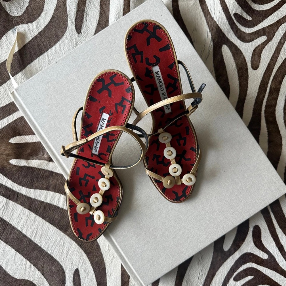 Manolo Blahnik Shell button sandals